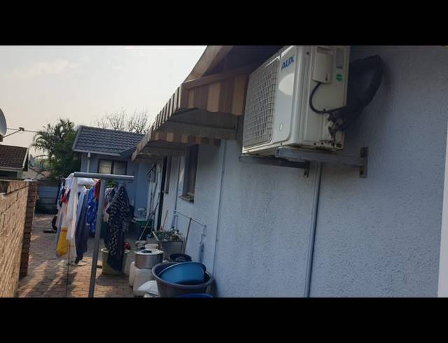 5 BEDROOM HOUSE FOR SALE IN ESIKHAWINI J